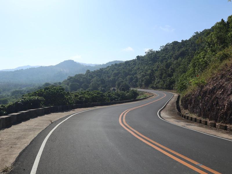 The coast road south